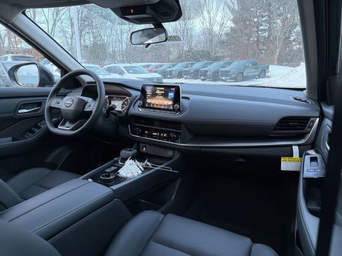 New 2026 Nissan Rogue Dark Armor AWD/4WD image 31