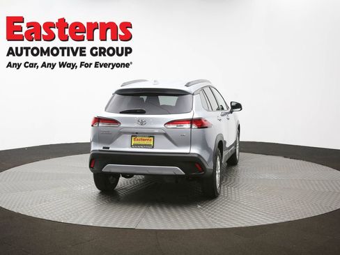 Used 2024 Toyota Corolla Cross LE image 37