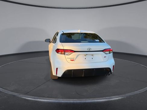 Used 2023 Toyota Corolla SE FWD image 7