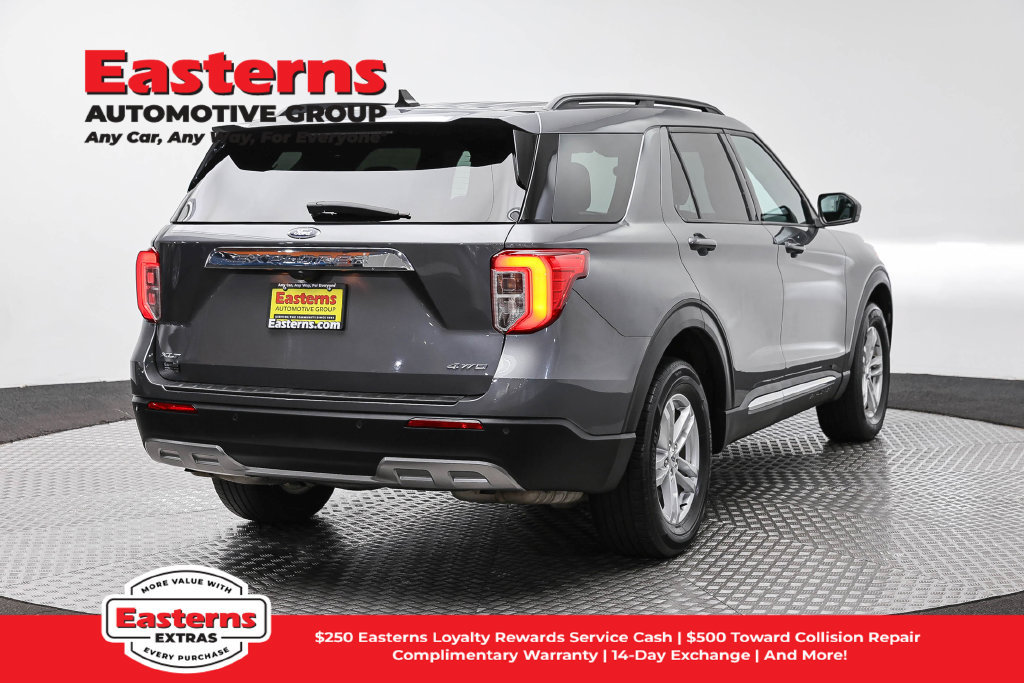 Used 2023 Ford Explorer XLT w/ Equipment Group 202A AWD/4WD image 6