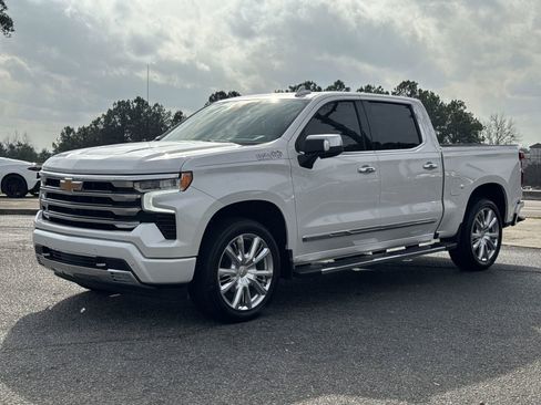 Used 2024 Chevrolet Silverado 1500 High Country w/ High Country Premium Package image 13
