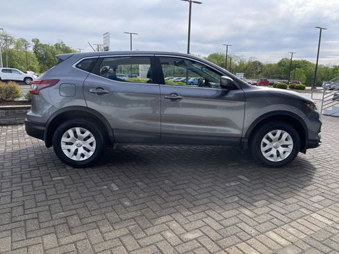 Used 2020 Nissan Rogue Sport S FWD image 6