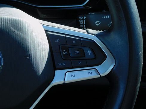 Used 2024 Volkswagen Jetta SE image 16