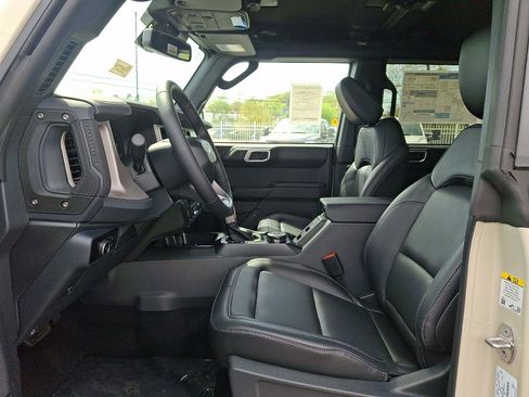 New 2026 Ford Bronco Outer Banks AWD/4WD image 7
