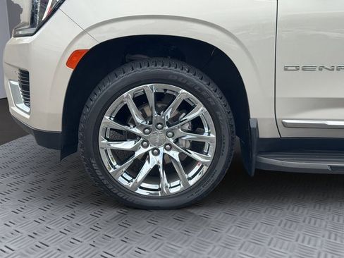 Used 2024 GMC Yukon XL Denali image 27