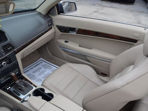 Used 2011 Mercedes-Benz E 350 Cabriolet image 15
