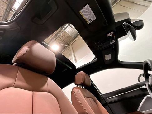 Certified 2025 Audi Q3 2.0T Premium w/ Convenience Package image 16
