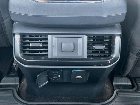 Used 2022 Ford F150 XLT w/ Equipment Group 302A High AWD/4WD image 18