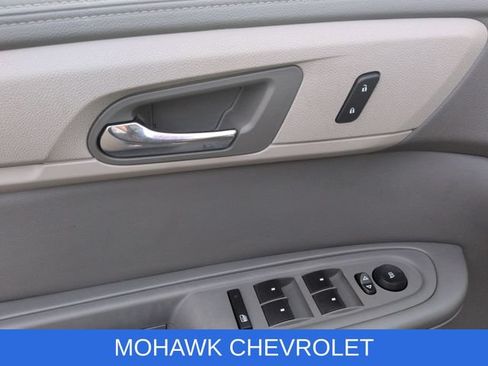 Used 2017 Chevrolet Traverse LS FWD image 21