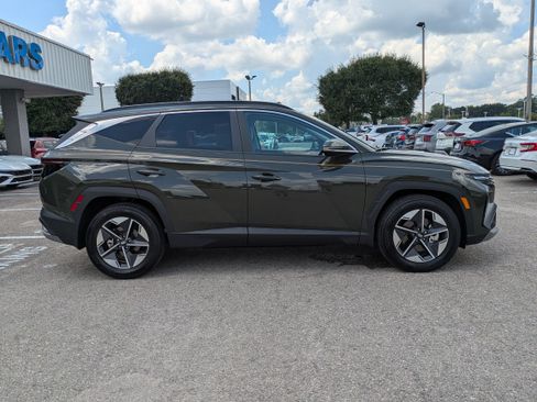 Certified 2025 Hyundai Tucson SEL FWD image 2