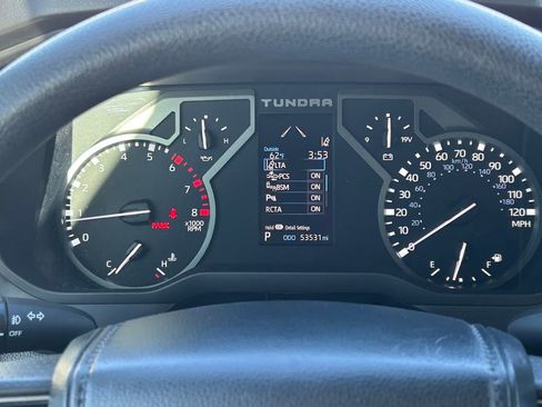 Used 2023 Toyota Tundra SR5 w/ SR5 Convenience Package AWD/4WD image 31