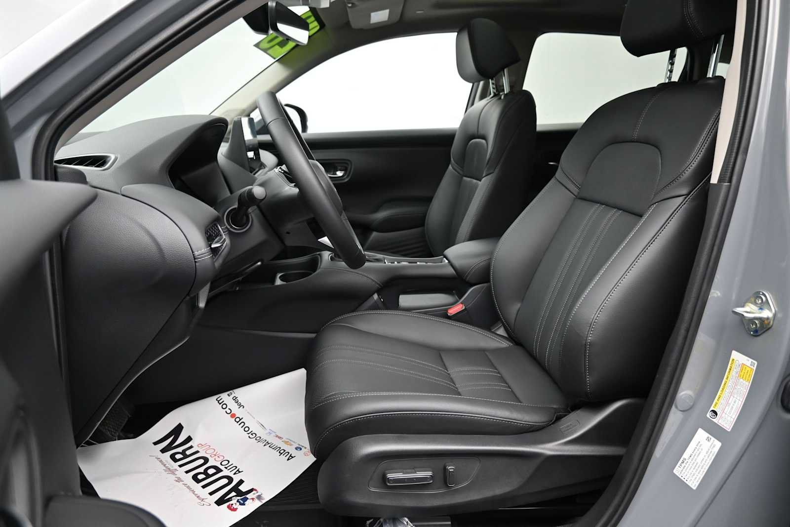 Used 2026 Honda HR-V EX-L image 12