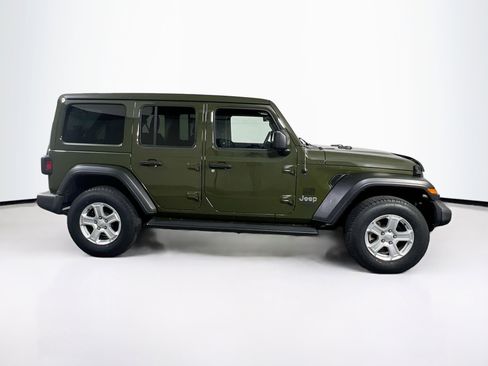 Used 2021 Jeep Wrangler Sport S w/ Sun And Sound Package image 4