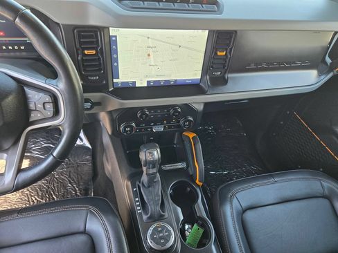 Used 2023 Ford Bronco Badlands AWD/4WD image 18