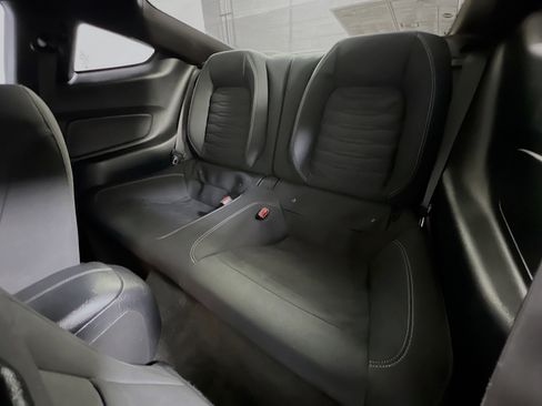 Used 2017 Ford Mustang Coupe RWD image 29