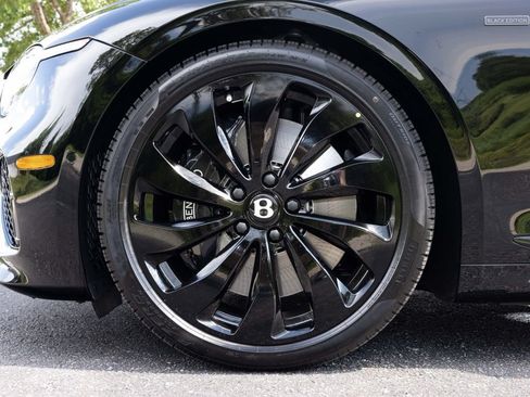 Certified 2025 Bentley Continental GTC AWD/4WD image 62