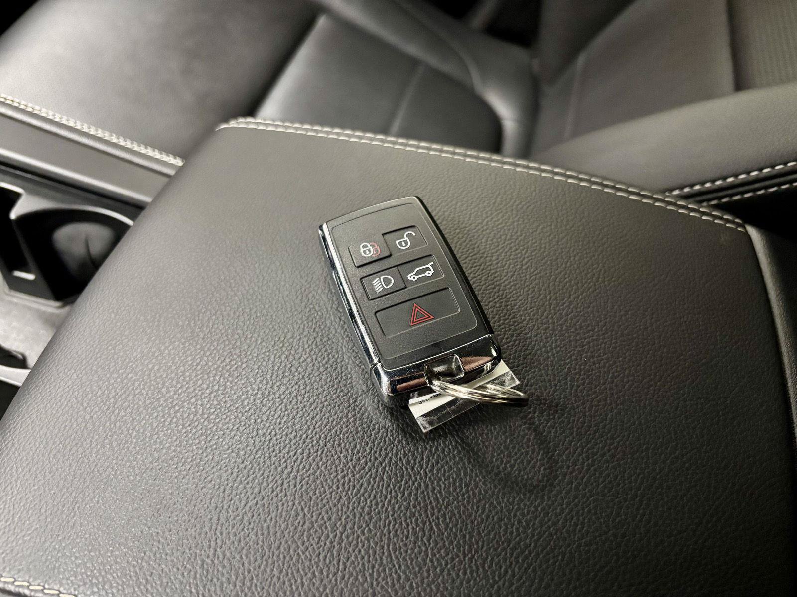 Used 2024 Jaguar F-PACE R-Dynamic S AWD/4WD image 42