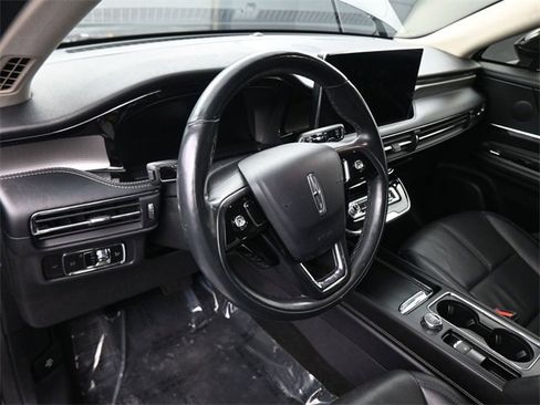 Used 2023 Lincoln Corsair Reserve w/ Equipment Group 201A image 18