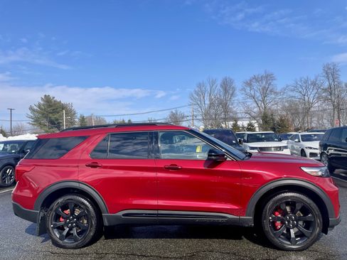 Used 2023 Ford Explorer ST w/ Equipment Group 401A image 4