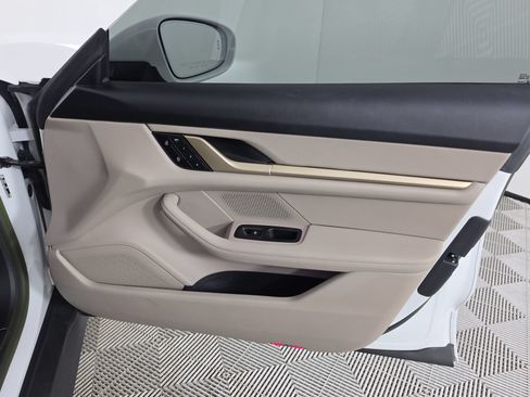Used 2023 Porsche Taycan RWD image 44