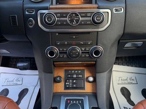 Used 2016 Land Rover LR4 HSE LUX AWD/4WD image 30