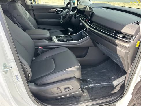 New 2026 Kia Carnival SX Prestige image 13