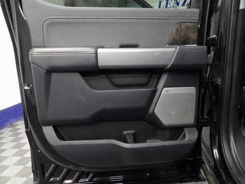 Used 2024 Ford F250 Lariat w/ Black Appearance Package image 58