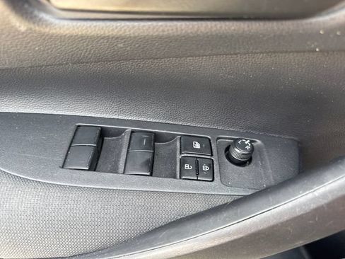 Used 2025 Toyota Corolla LE FWD image 16