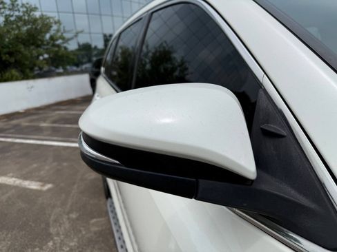 Used 2019 Toyota Highlander XLE FWD image 13