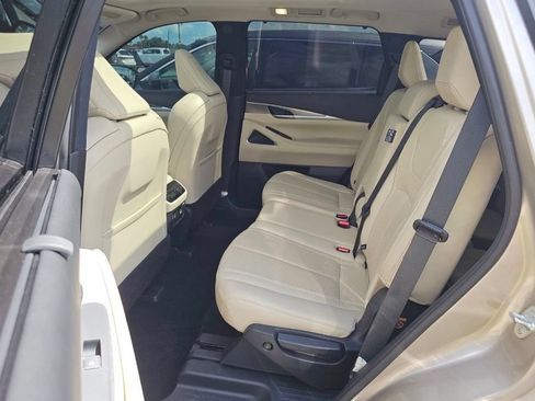 Used 2024 INFINITI QX60 Luxe w/ Vision Package FWD image 10