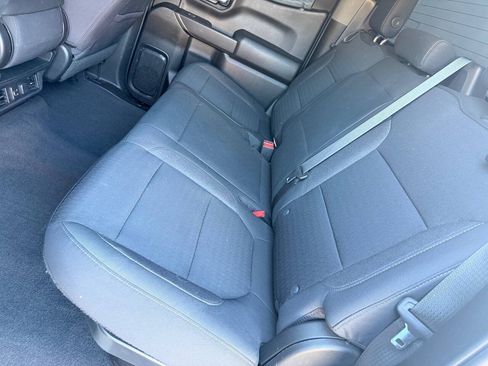 Used 2021 Chevrolet Silverado 1500 LT AWD/4WD image 25