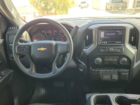 Used 2026 Chevrolet Silverado 1500 Custom w/ Turbomax Blackout Package RWD image 13