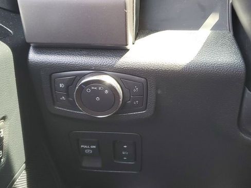 Used 2019 Ford F150 XLT w/ Equipment Group 302A Luxury AWD/4WD image 20
