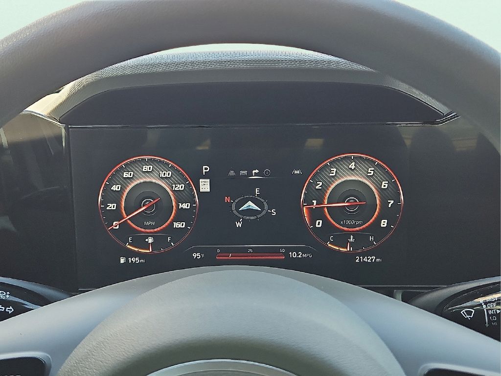 Used 2024 Hyundai Elantra SEL FWD image 18
