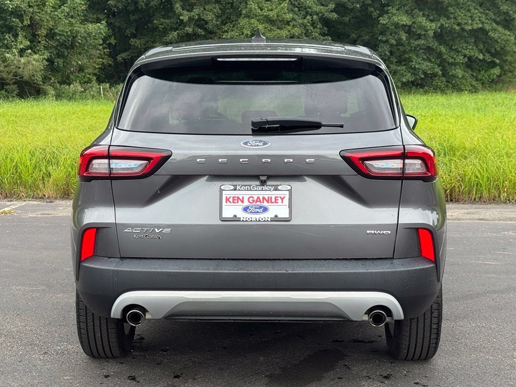 Certified 2023 Ford Escape Active AWD/4WD image 10