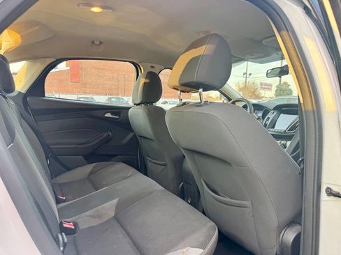 Used 2014 Ford Focus SE image 13
