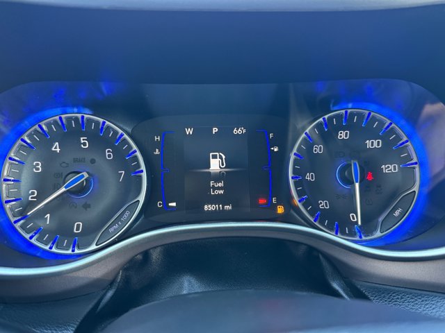 Used 2021 Chrysler Voyager Lxi FWD image 17