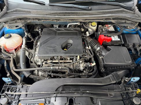 Used 2020 Ford Escape SE image 16