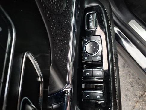 Used 2023 Lincoln Corsair Grand Touring image 15