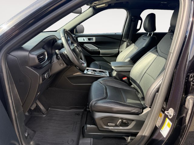 Used 2023 Ford Explorer ST w/ Technology Package AWD/4WD image 11