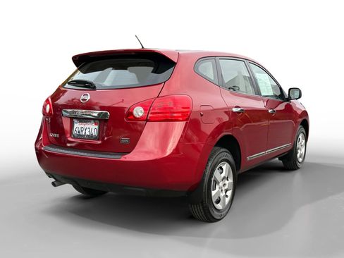 Used 2013 Nissan Rogue S image 5