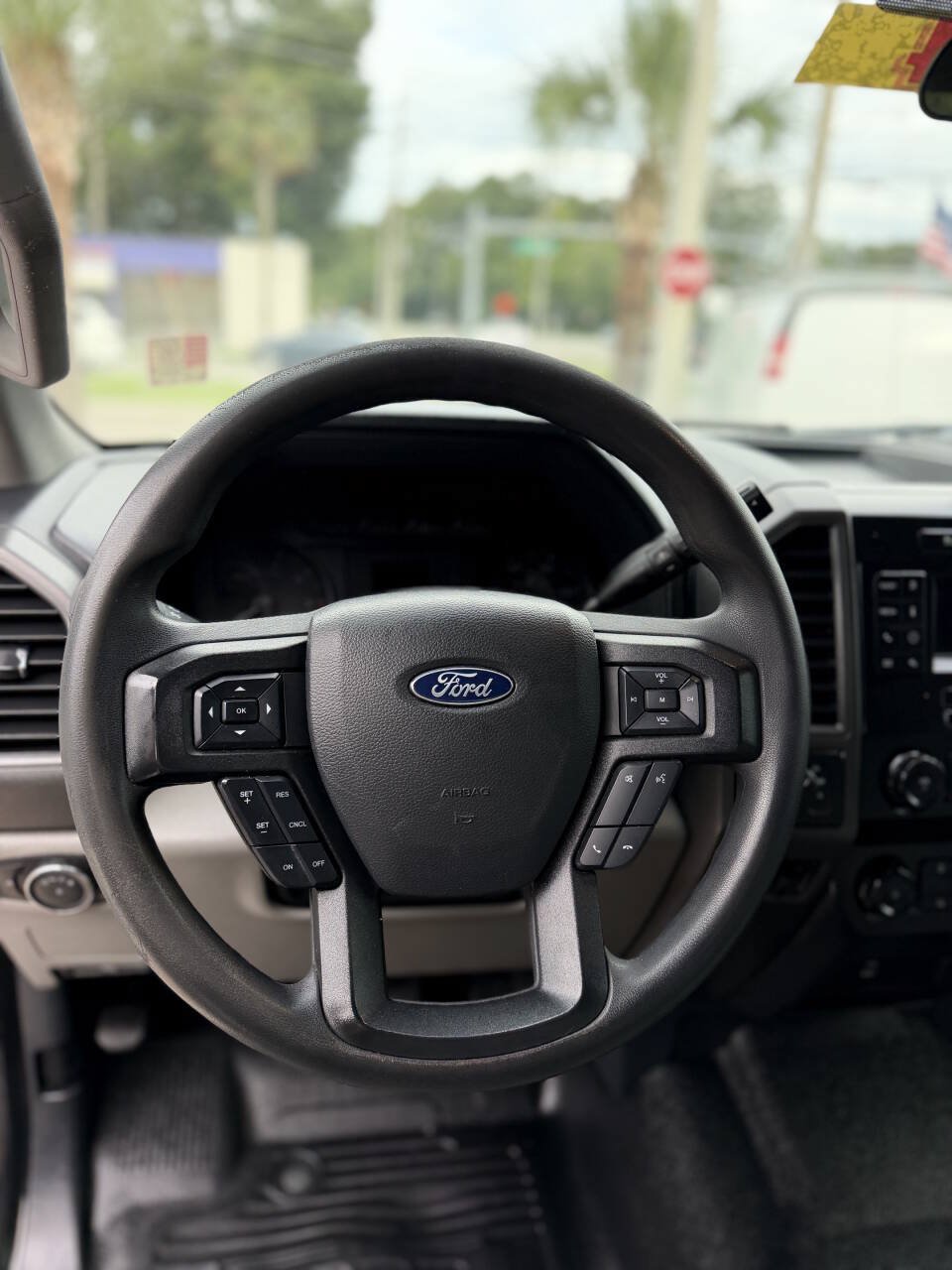 Used 2022 Ford F250 XL w/ Power Equipment Group AWD/4WD image 18