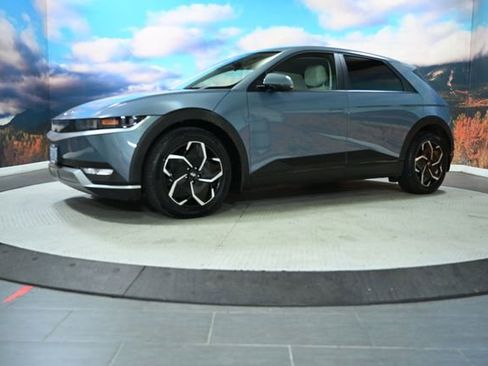 Used 2023 Hyundai Ioniq 5 SEL image 3