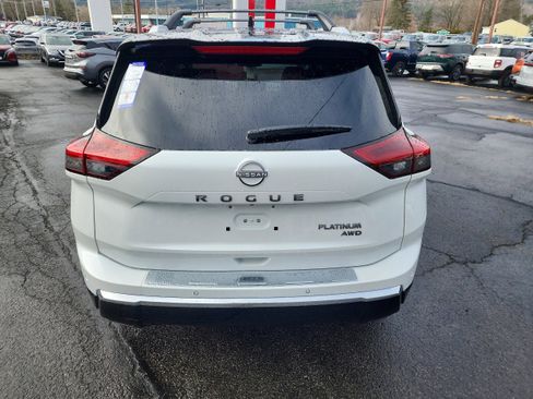 New 2026 Nissan Rogue Platinum image 7
