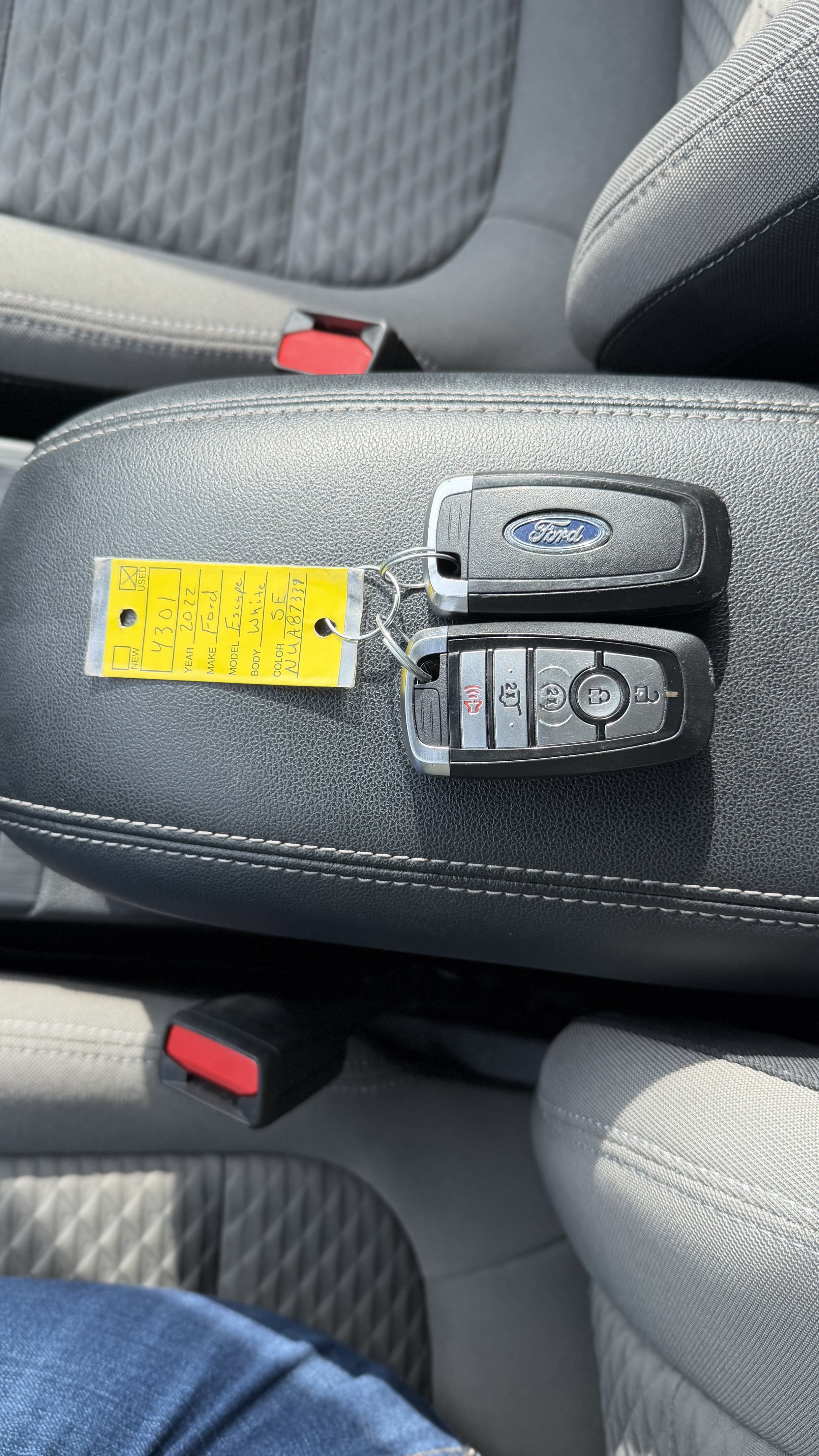 Used 2022 Ford Escape SE w/ SE Sport Appearance Package AWD/4WD image 42