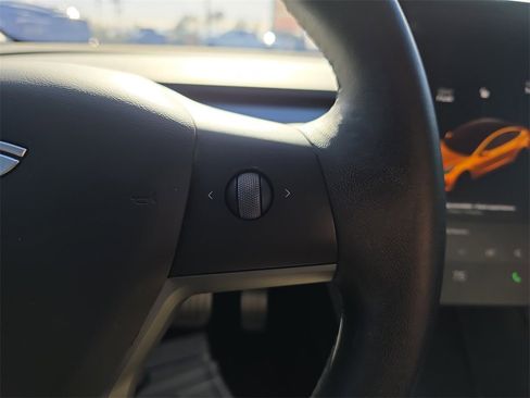 Used 2021 Tesla Model 3 Performance image 22