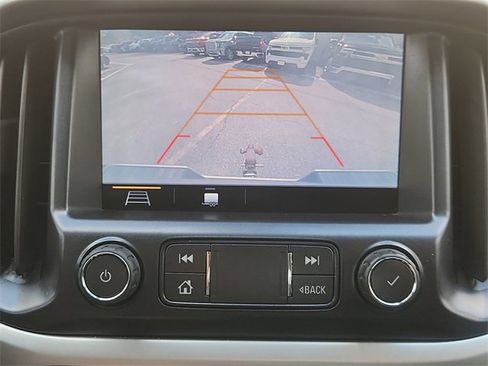 Used 2019 Chevrolet Colorado LT image 14