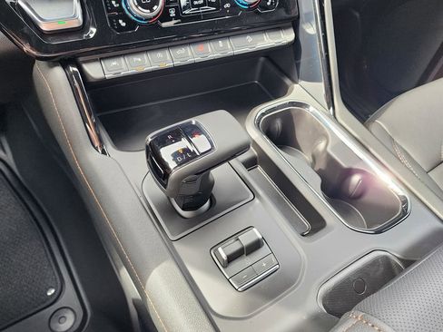 New 2026 GMC Sierra 1500 AT4 w/ AT4 Premium Package AWD/4WD image 30