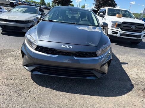 Used 2024 Kia Forte LXS FWD image 2