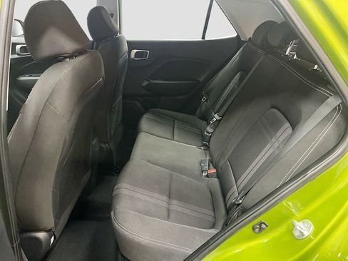 Used 2022 Hyundai Venue SEL w/ Cargo Package image 23